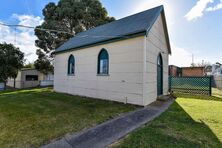 Lucindale Bible Chapel - 1906 UCA Building 20-01-2021 - realestate.com.au