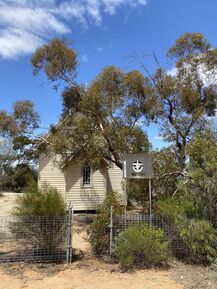 Waitchie Uniting Church - Former 19-11-2024 - Kate Hackett